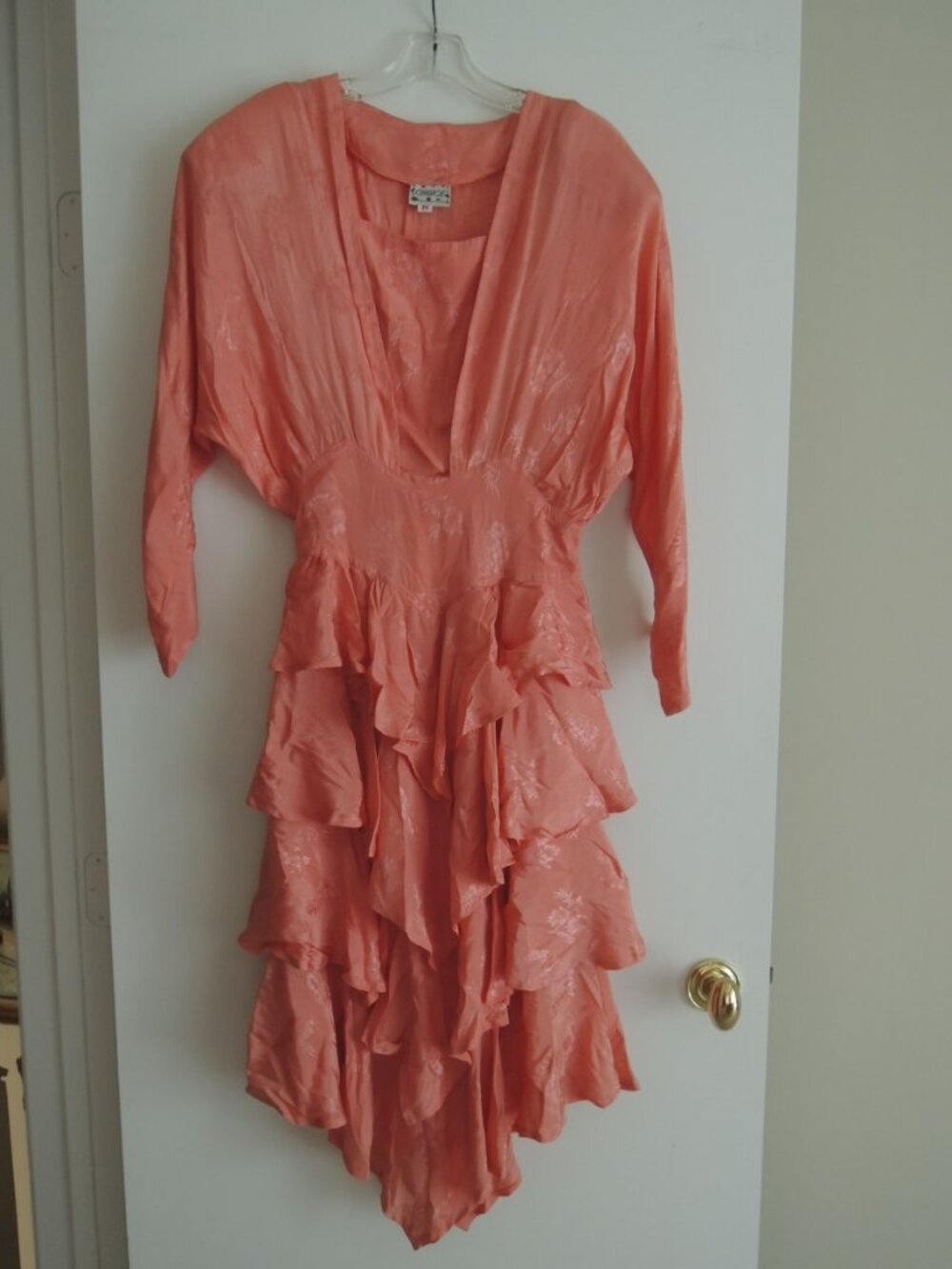 Ladies Dress Size M Ruffled Bottom Dolman Sleeve Coral Pink 100 Viscose - CHOICE